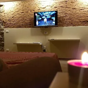 https://holiday-house-da-carlo.catania-hotels.net